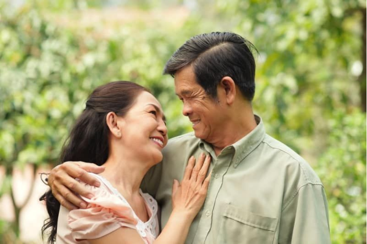 Nam Giới U50 Yêu Bao Nhiêu Lần Một Tuần Là Đủ?