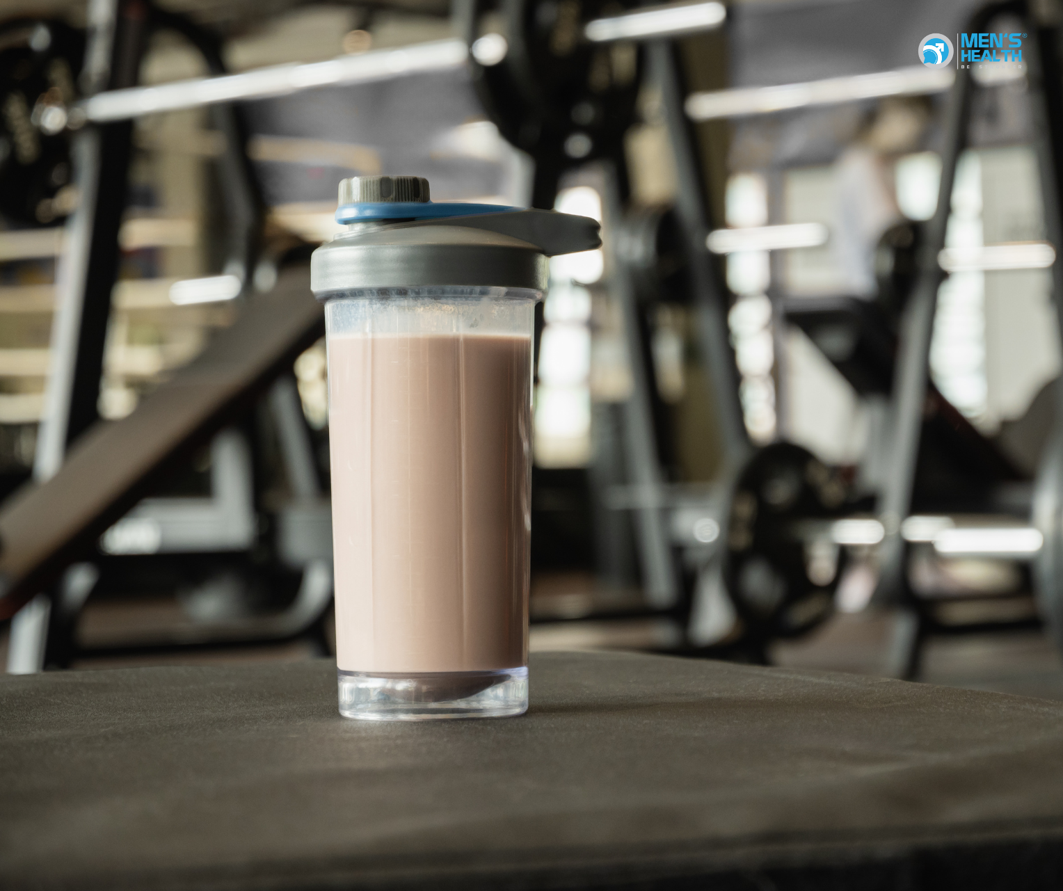 Lạm Dụng “Thực Phẩm Bổ Sung” Phòng Gym: Khi Cơ Bắp Tăng Nhưng “Bản Lĩnh” Giảm